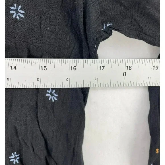 Vintage Coldwater Creek Blouse Women's Sz XS Black Southwestern Print Button Up - Picture 3 of 11